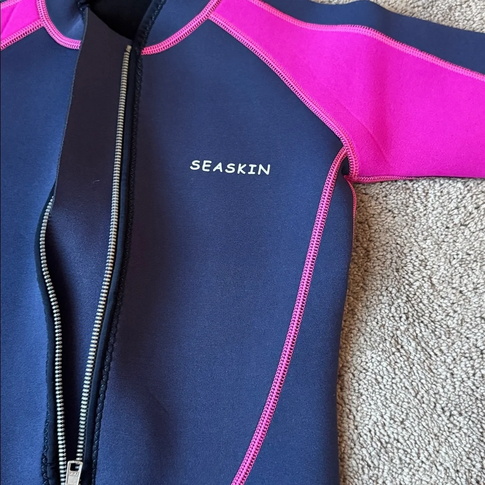 Seaskin Kids 2mm Wetsuit Navy Fuchsia Short Sleeve Surf Swim Suit SIZE 8